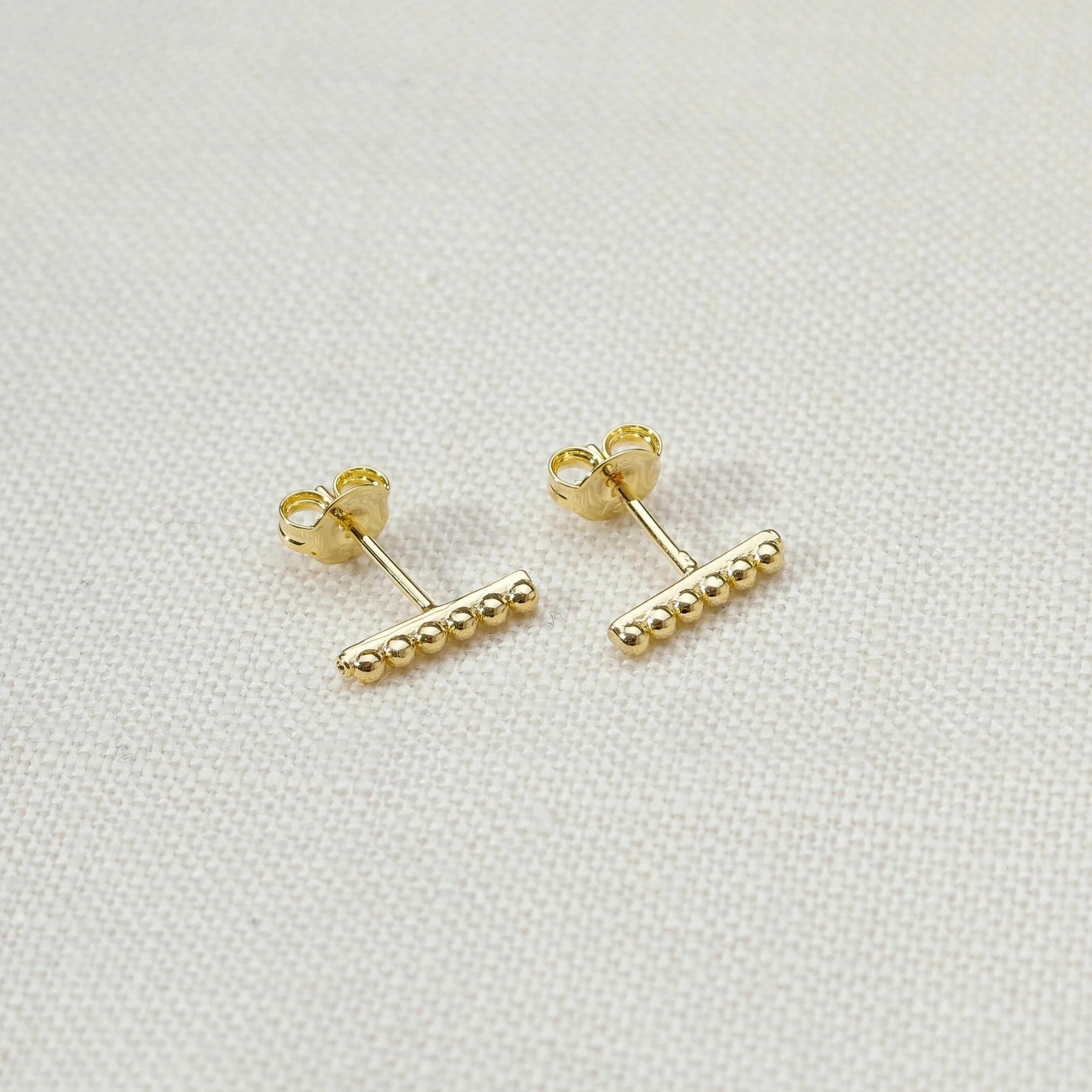 Beaded Bar Stud