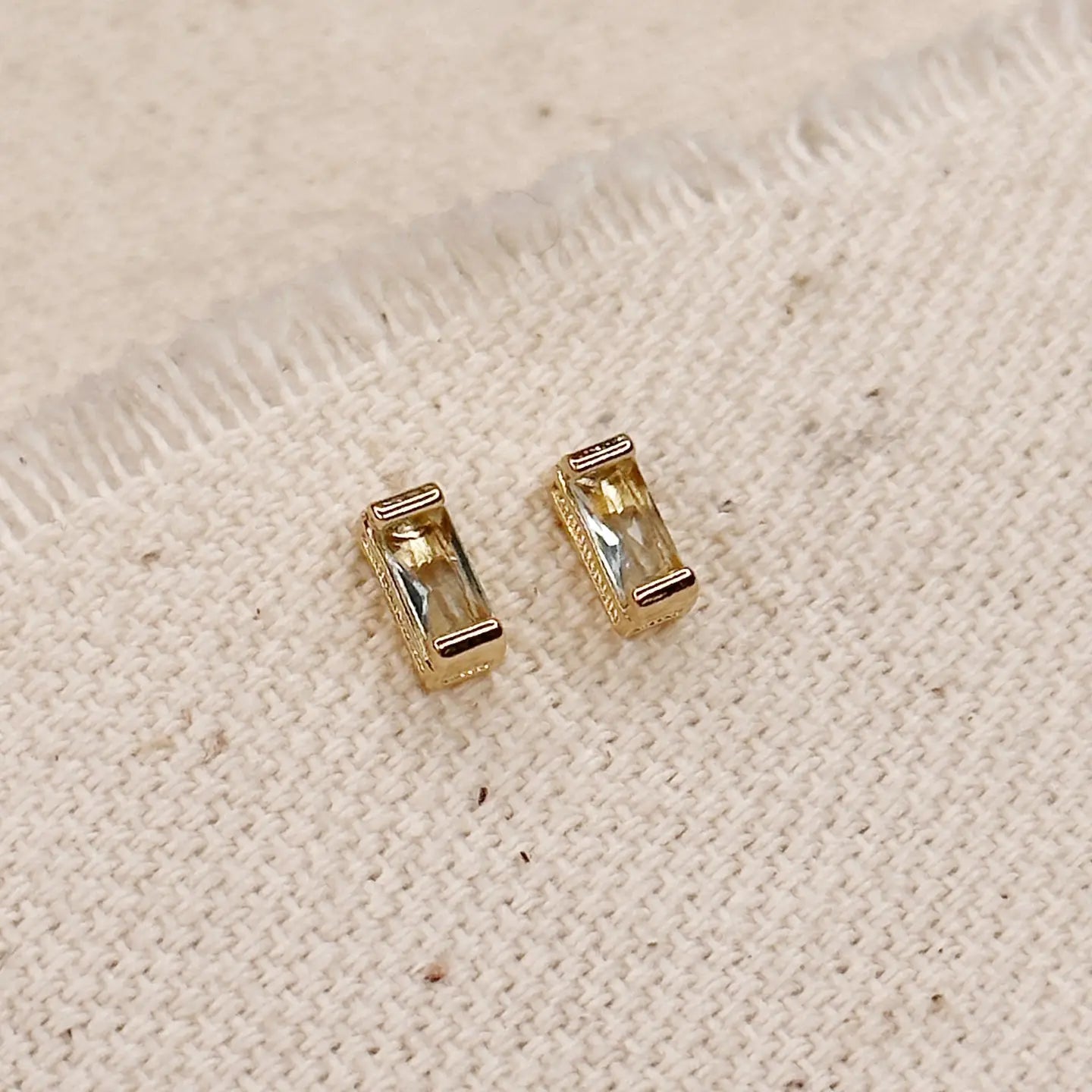 Birthstone Earstud