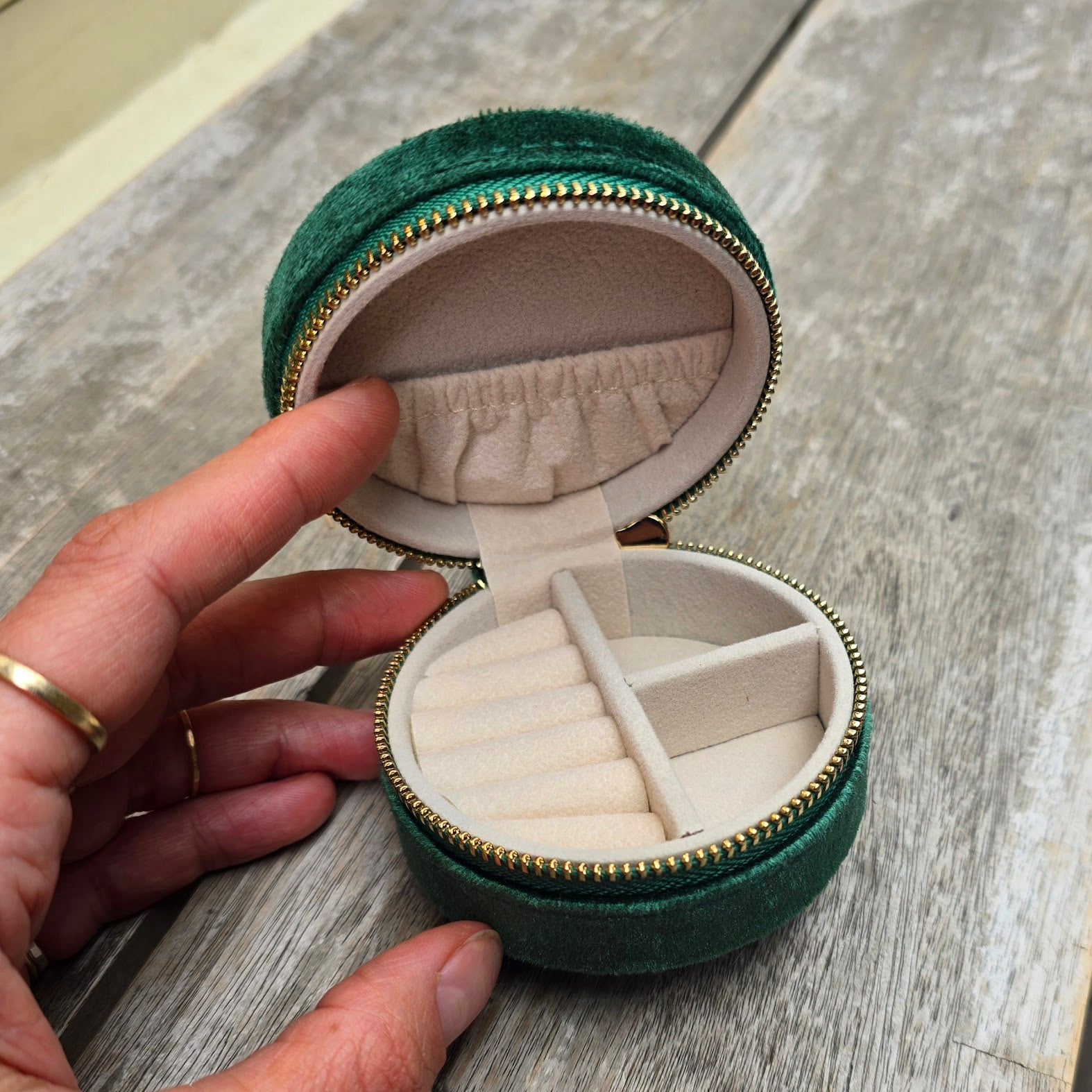 Quilted Round Velvet Jewelry Case