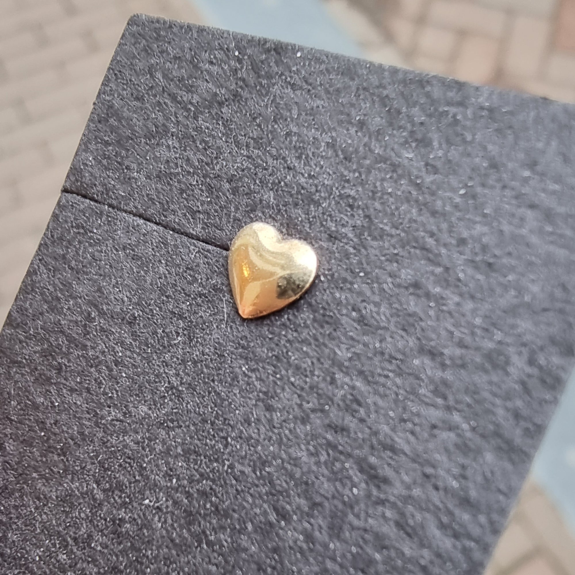 Puffy Heart stud