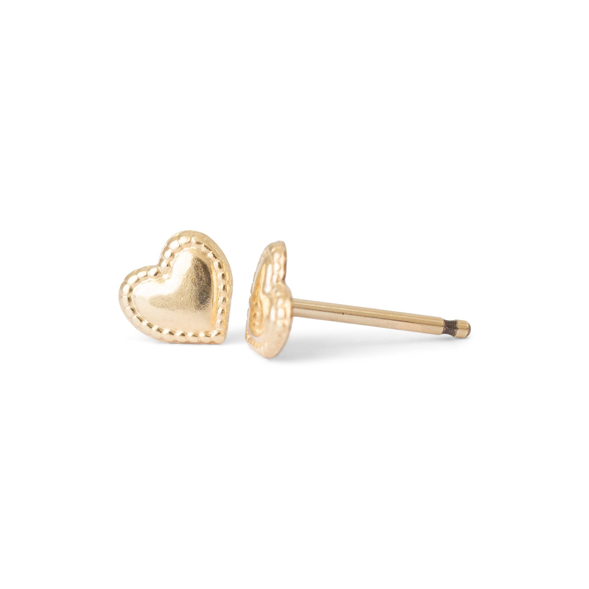 Heart stud //ONE PIECE - BonBon Boutique