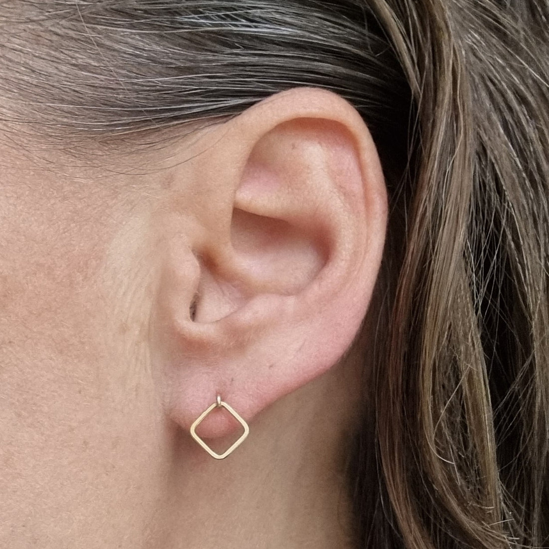 Open Square Dangle stud //ONE PIECE