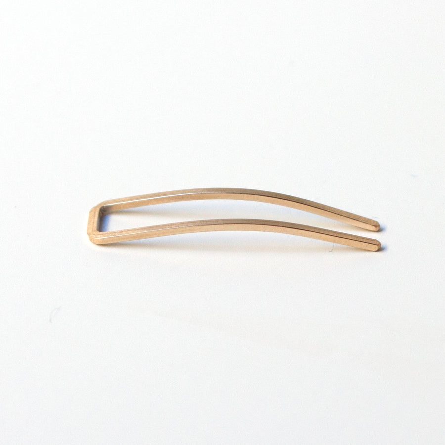 Curved Staple //ONE PIECE - BonBon Boutique