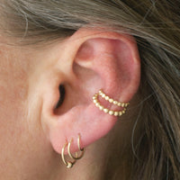 Pearly Smooth Earcuff //ONE PIECE